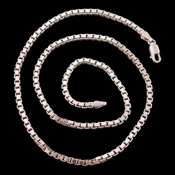 Sterling Silver 18" 3mm Box Chain - Picture 2 of 6